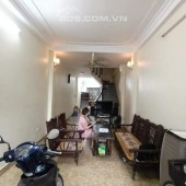 Bán nhà Tam Trinh 50 m2, 5 tỷ 800, ngõ rộng gần phố, ô tô qua nhà. LH: 0947865456